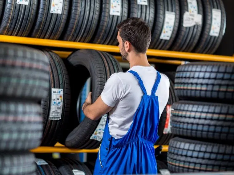 Özalp Oto Lastikçi